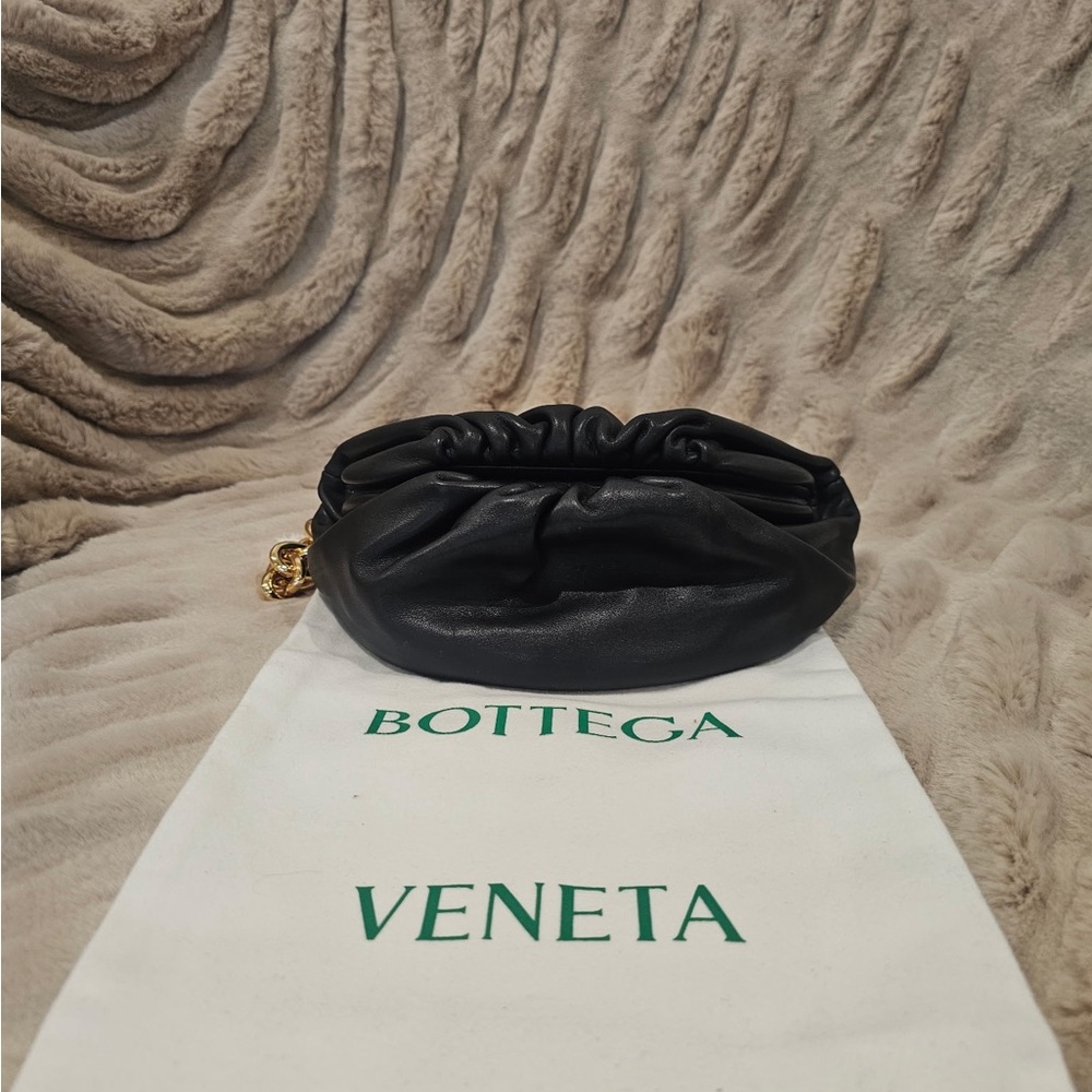 Bottega Veneta Black The Pouch Leather Chain Shoulder Bag